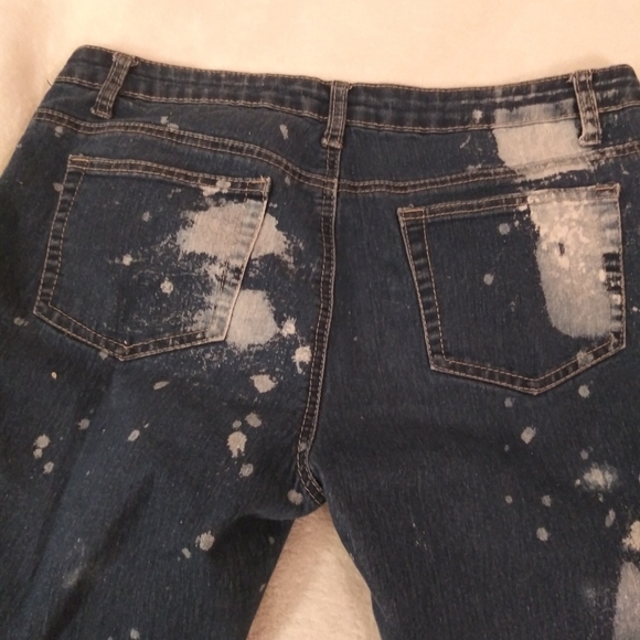 VIP Jeans - Picture 2 of 3